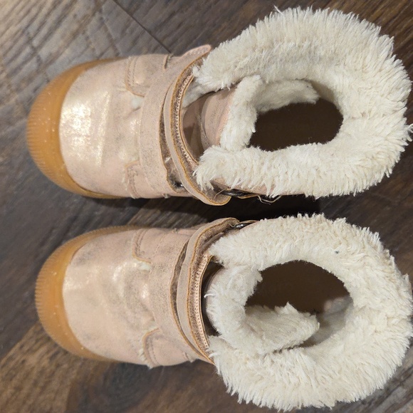 Cat & Jack Toddler Girl Light Pink Winter Boots with Faux Fur - Picture 4 of 9